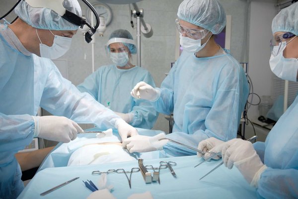 Est-il possible de consulter un dentiste pour une urgence sans carte d'assurance maladie à Montréal ?